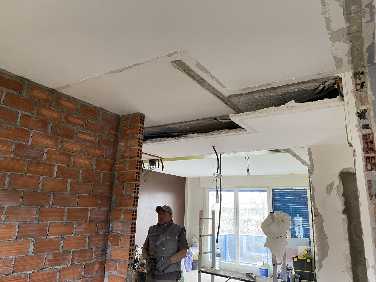 Apertura de muro de carga en vivienda